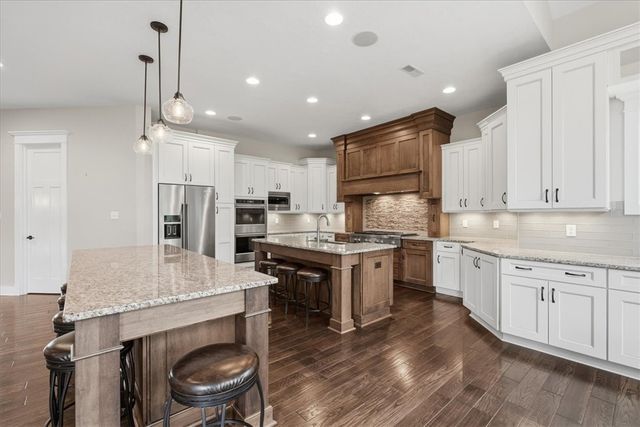 303 Groomes Ct, Marshall, PA 15090