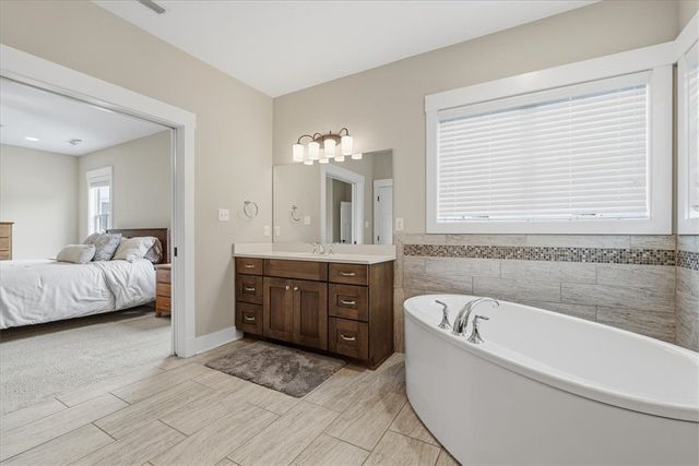303 Groomes Ct, Marshall, PA 15090