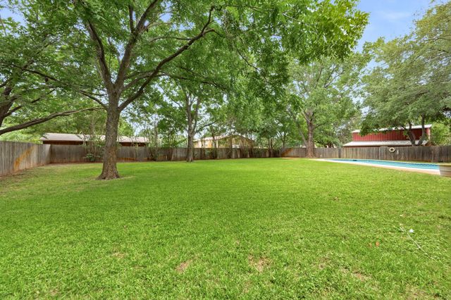 1805 Renfro Road, Colleyville, TX 76034