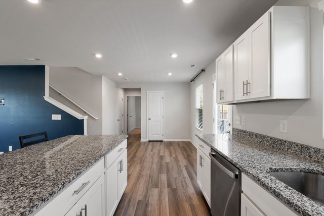 1098 Cone Blvd, Nashville, TN 37207