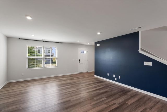 1098 Cone Blvd, Nashville, TN 37207
