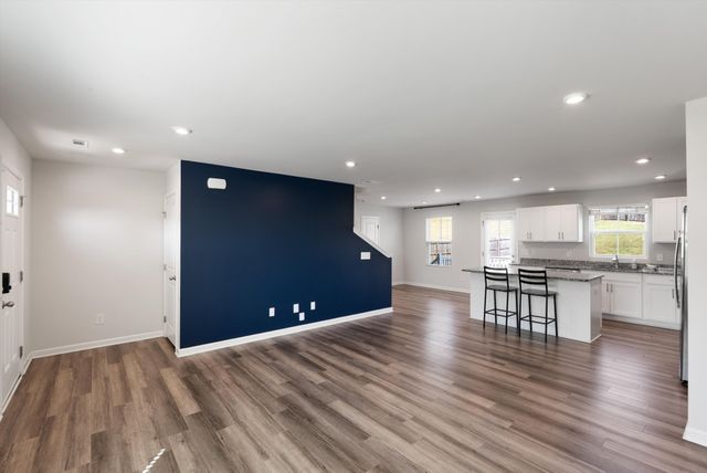 1098 Cone Blvd, Nashville, TN 37207