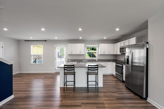 1098 Cone Blvd, Nashville, TN 37207