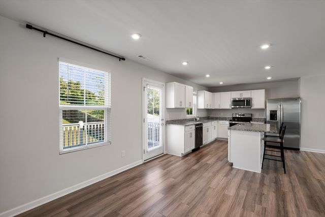 1098 Cone Blvd, Nashville, TN 37207