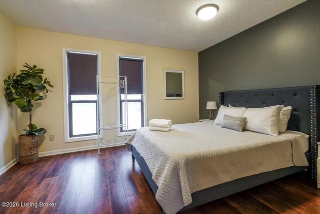 4134 S 5th St, Louisville, KY 40214