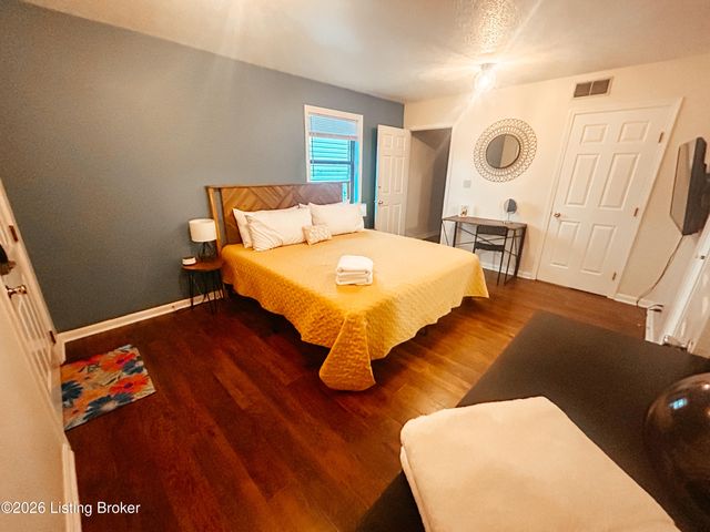 4134 S 5th St, Louisville, KY 40214