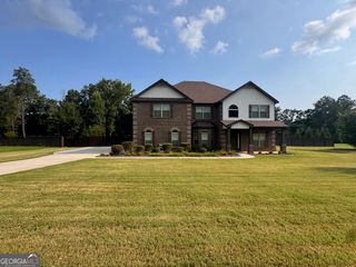 130 Ravens Landing, Fayetteville, GA 30215