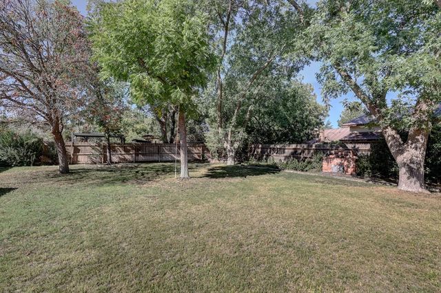 209 E Marfa Ave, Alpine, TX 79830