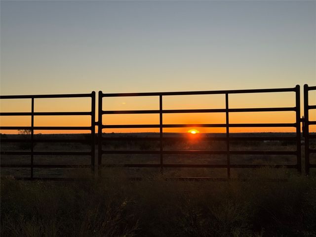 386 County Road 604, Hamilton, TX 76531