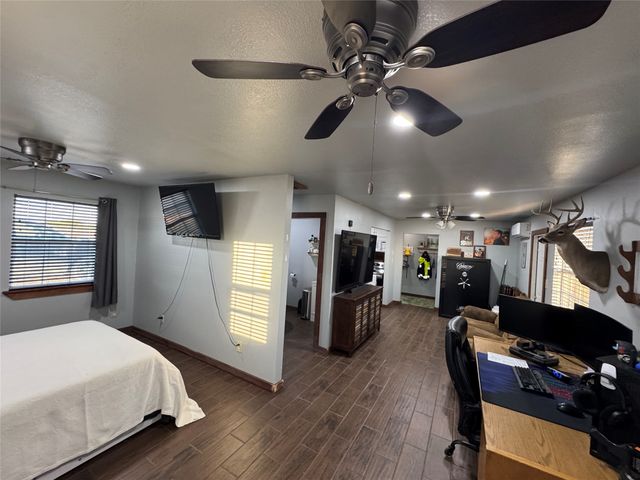 386 County Road 604, Hamilton, TX 76531