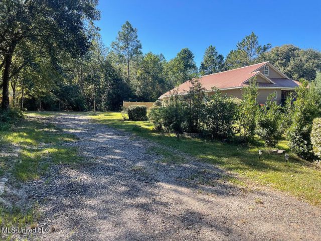 17105 W Spring Lake Drive, Vancleave, MS 39565