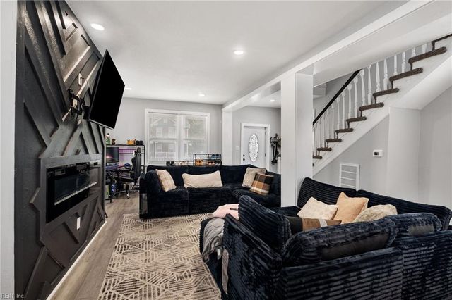 2011 Lansing AVE, Portsmouth, VA 23704