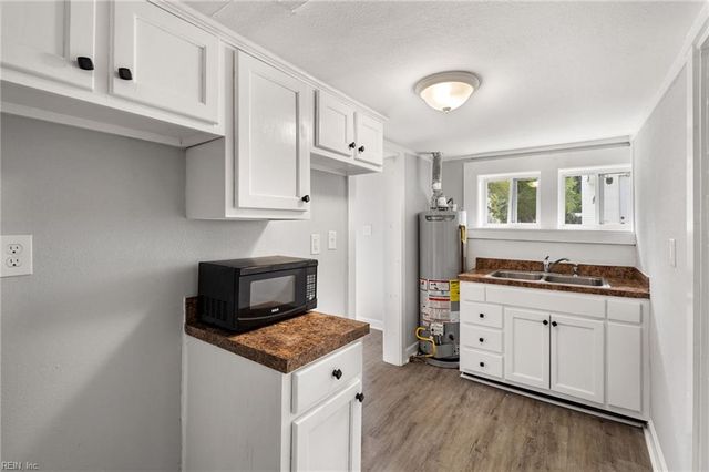 2011 Lansing AVE, Portsmouth, VA 23704