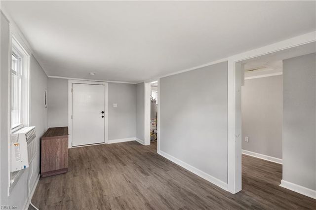 2011 Lansing AVE, Portsmouth, VA 23704