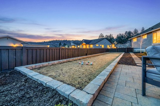 2984 NW Hidden Ridge Drive, Bend, OR 97703