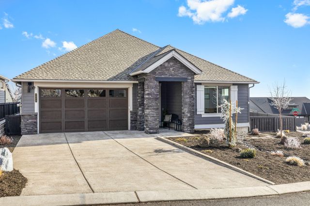 2984 NW Hidden Ridge Drive, Bend, OR 97703