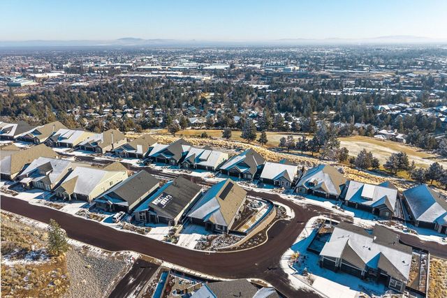 2984 NW Hidden Ridge Drive, Bend, OR 97703