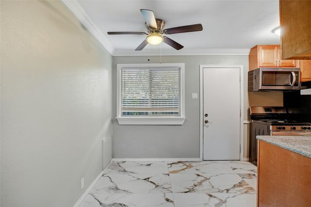 3310 Douglas Avenue B, Dallas, TX 75219