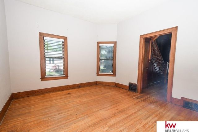 729 N Commercial Avenue, Superior, NE 68978