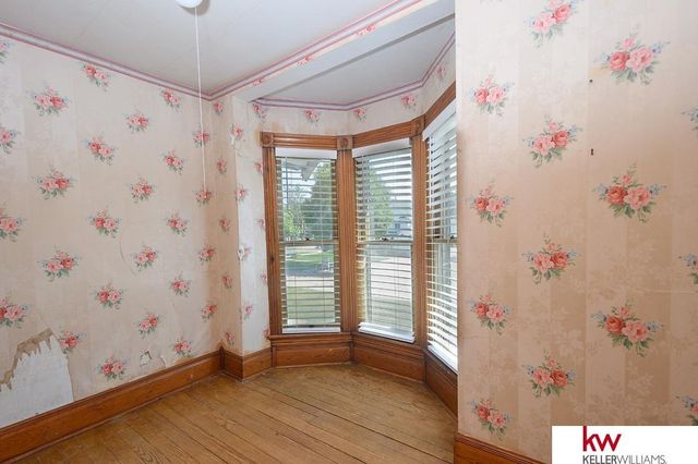 729 N Commercial Avenue, Superior, NE 68978