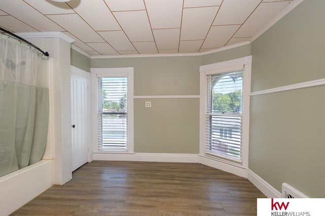 729 N Commercial Avenue, Superior, NE 68978