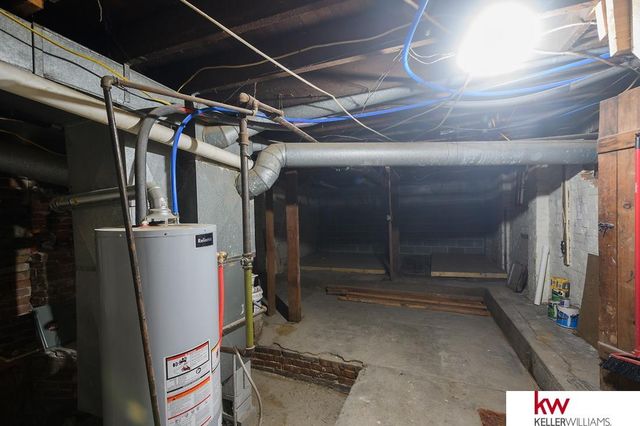 729 N Commercial Avenue, Superior, NE 68978