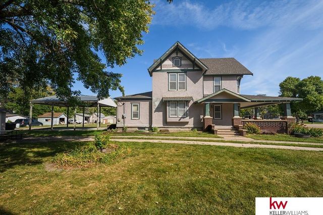 729 N Commercial Avenue, Superior, NE 68978