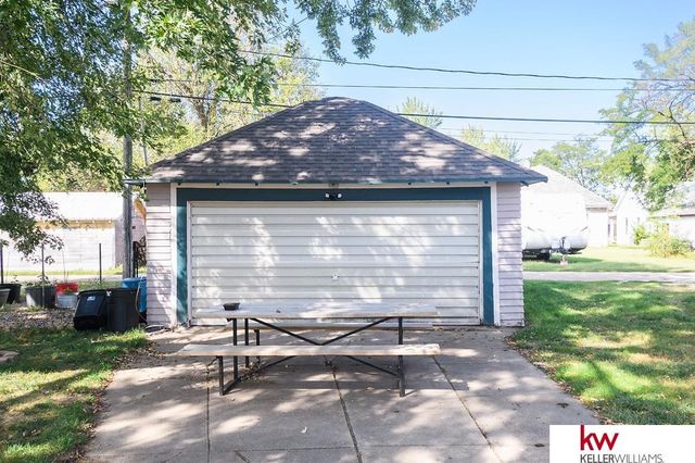 729 N Commercial Avenue, Superior, NE 68978