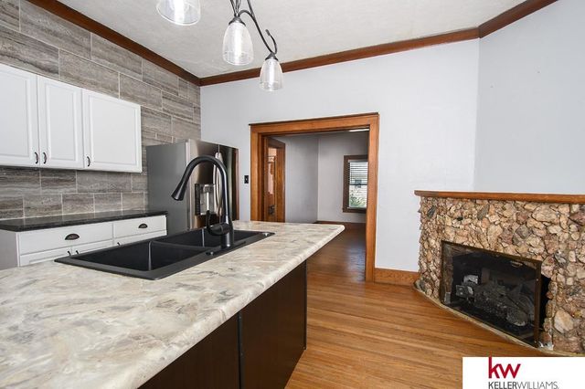 729 N Commercial Avenue, Superior, NE 68978