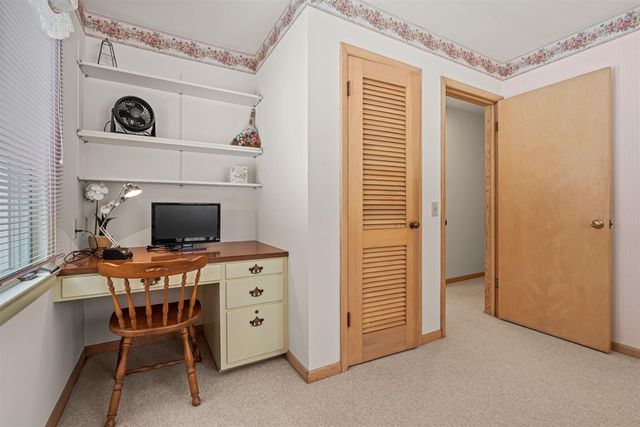 2095 Lakeshore Drive, Fennville, MI 49408