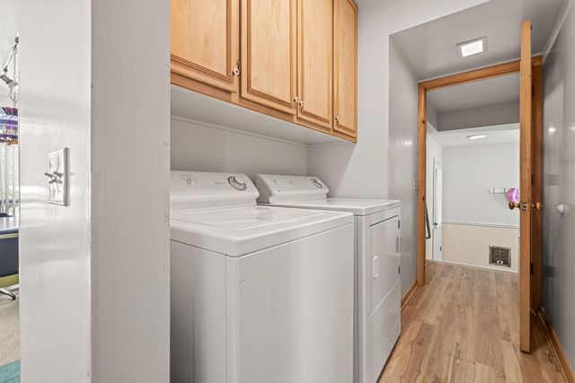 2095 Lakeshore Drive, Fennville, MI 49408