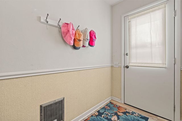 2095 Lakeshore Drive, Fennville, MI 49408