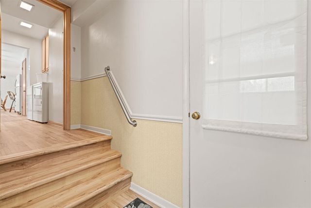 2095 Lakeshore Drive, Fennville, MI 49408