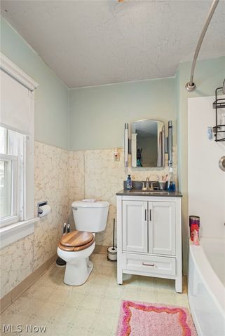 121 Chestnut Avenue NE, Massillon, OH 44646