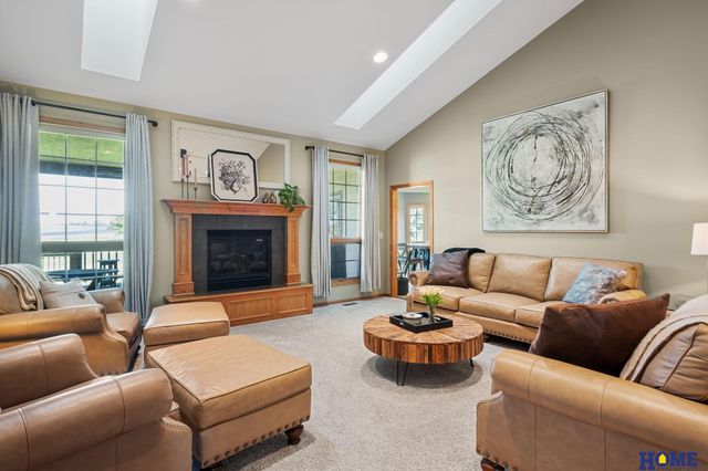 11223 N 84th Street, Lincoln, NE 68517