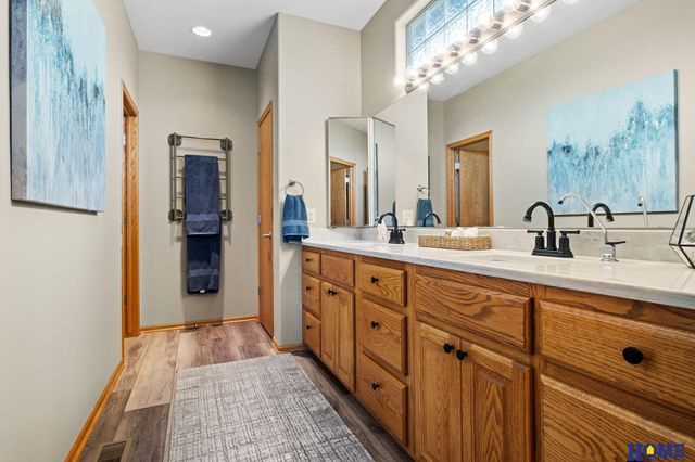 11223 N 84th Street, Lincoln, NE 68517