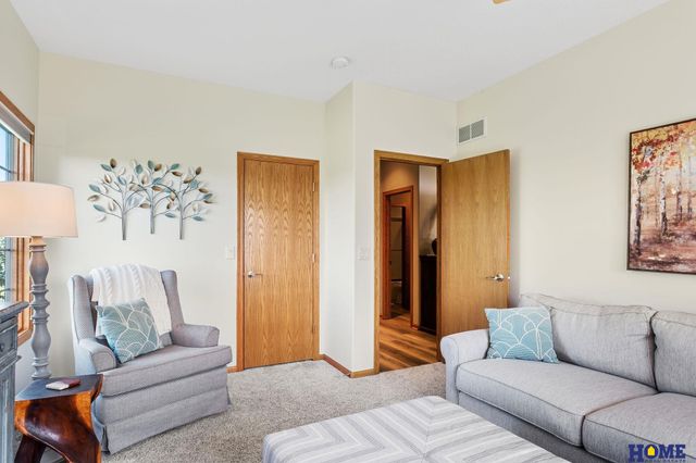 11223 N 84th Street, Lincoln, NE 68517