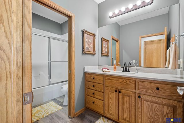 11223 N 84th Street, Lincoln, NE 68517