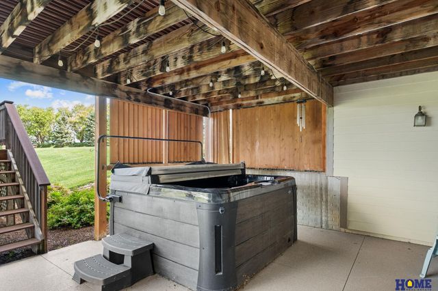 11223 N 84th Street, Lincoln, NE 68517