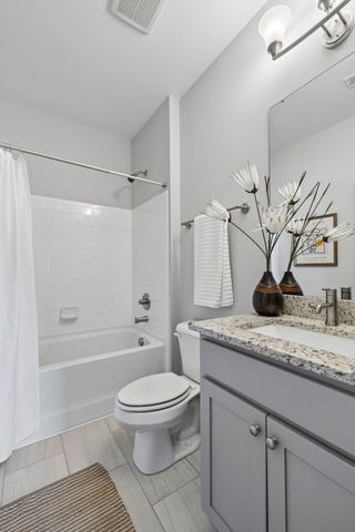 934 Governors Ct Apt 208, Antioch, TN 37013