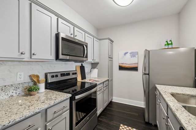 934 Governors Ct Apt 208, Antioch, TN 37013