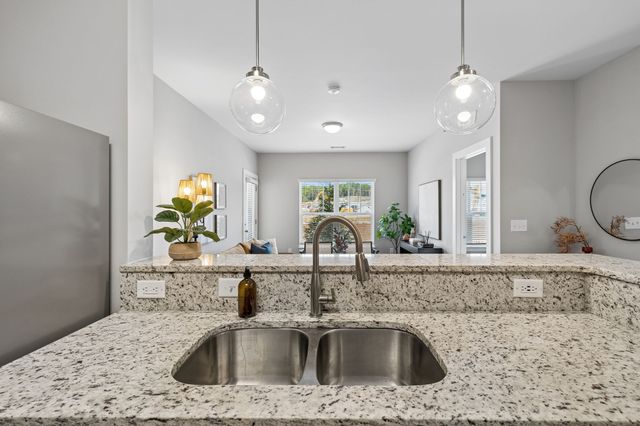 934 Governors Ct Apt 208, Antioch, TN 37013