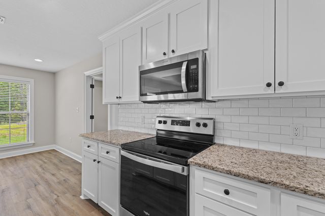 17 Wilkerson Way, Sumrall, MS 39482