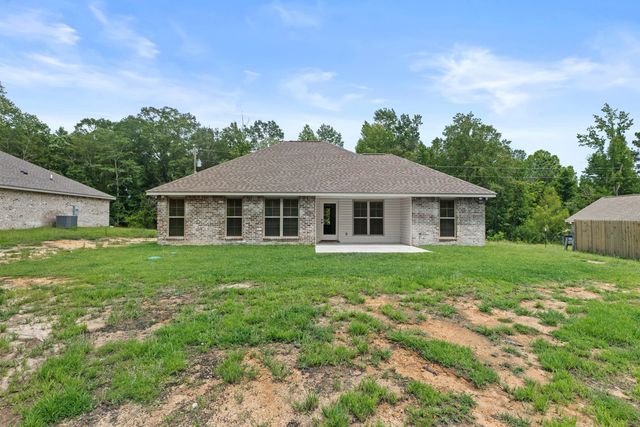 17 Wilkerson Way, Sumrall, MS 39482