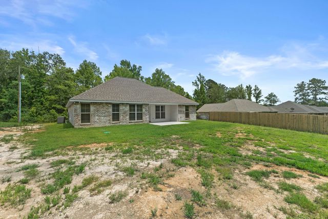 17 Wilkerson Way, Sumrall, MS 39482