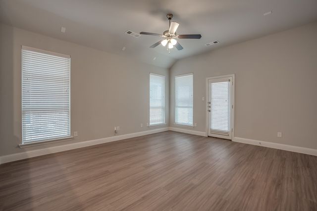 3101 Damsel Sauvage Lane, Lewisville, TX 75056