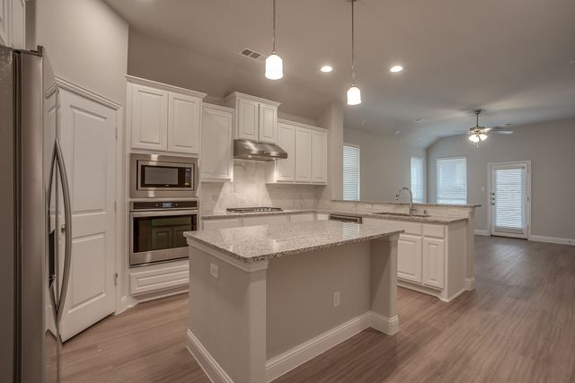 3101 Damsel Sauvage Lane, Lewisville, TX 75056