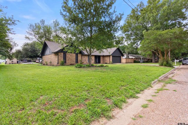680 Woodbine Dr., Hawkins, TX 75765