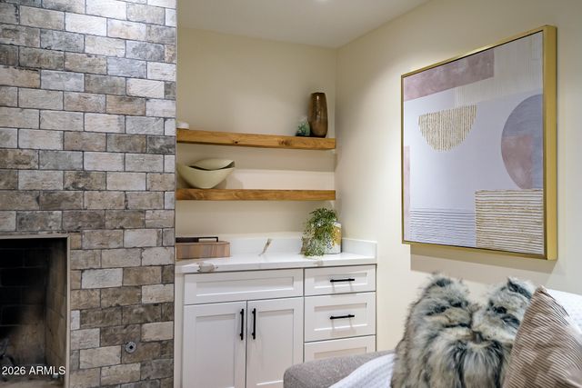 5919 N 45TH Street, Phoenix, AZ 85018