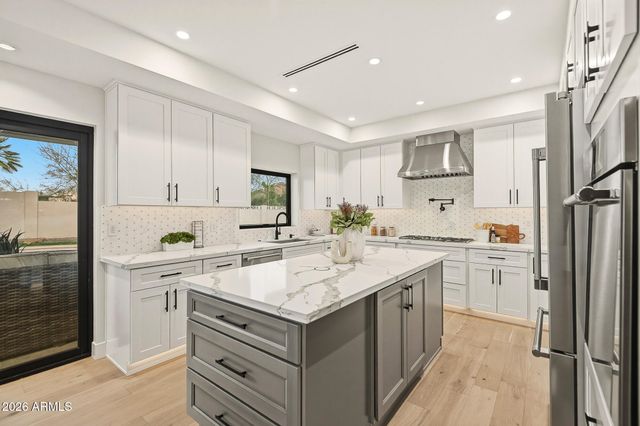 5919 N 45TH Street, Phoenix, AZ 85018